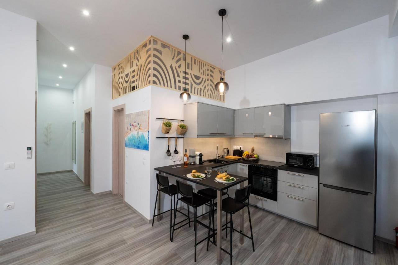 Central Suites Aegina 2 外观 照片